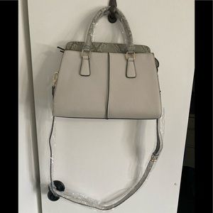 NWT HEYS Travel Bag/Purse